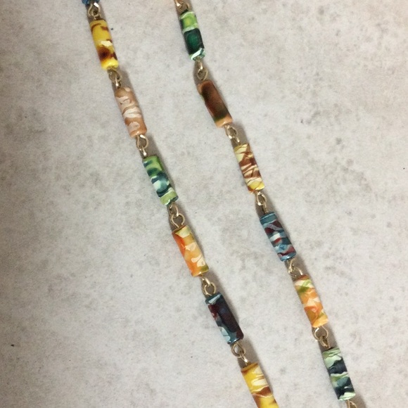 Colorful variegated bead necklace - Picture 4 of 6